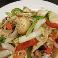 Ginger · Fresh ginger with mushroom, carrots, bell peppers and onions in special brown sauce.