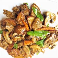 Curry Beef with Potatoes · Beef, bell pepper, onion, carrot, potatoes and curry spices sauce.