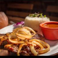 Steak and Onions / Bistec Encebollado · Served with Choice of side