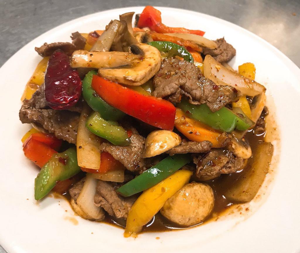 Thai Pepper Steak · Angus beef, stir-fried with bell peppers, onion, mushroom, ground pepper in Thai pepper sauce. (Beef Only)