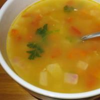 Vegetable mulligatawny Soup · Lentil soup with fresh vegetables.