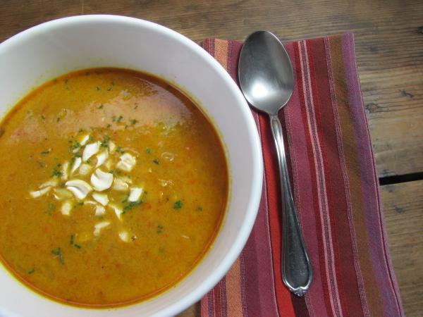 Mulligatawny Soup(chicken) · Ground yellow lentils, slices of chicken, and pepper powder, garnished with rice.