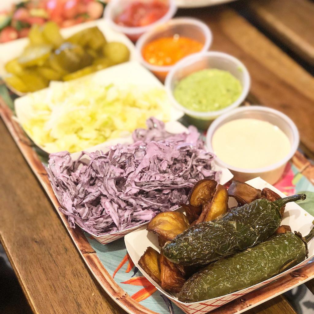 Mama Kitchen · Salads · Kosher · Lunch · Dinner · Sandwiches · Middle Eastern