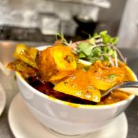 KADAI PANEER · CUBES OF HOMEMADE CHEESE SAUTEE WITH BELL PEPPER , ONION SAUCE WITH CILANTRO