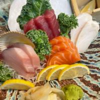 GF House Sashimi · 10 pieces assorted sashimi