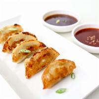 5. Banh Xep Chien Gion · Crispy Potsticker Dumplings