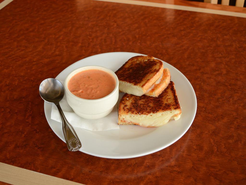 Our Famous Tomato Bisque Soup Lunch  · Thick and creamy soup. 