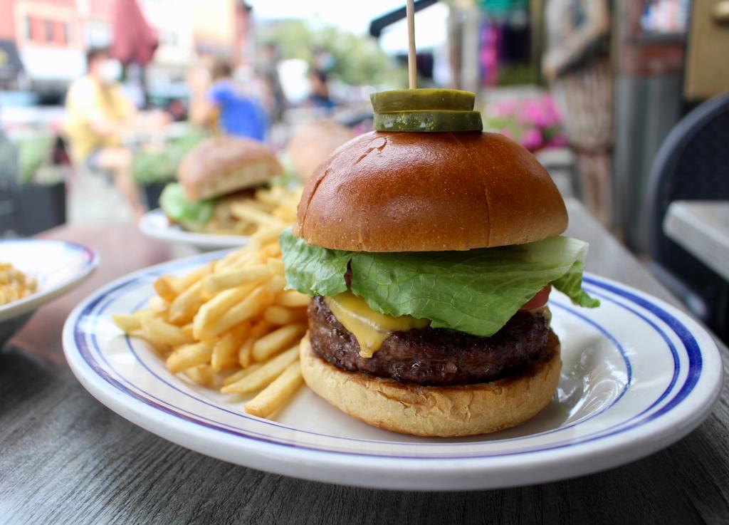 Original BB Cheese Burger · American cheese, lettuce, tomato and onion.