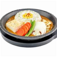 Sizzling Curry - Tofu and Veggie · Entree includes rice, corn, onions, mushrooms, and curry sauce
*Vegetarian
