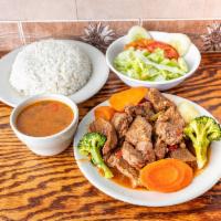 Stew Beef Lunch Special/ Carne de Res Guisada · 