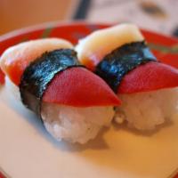 2 Piece Red Clam 北极贝两片 · chooce your flavor, sushi with rice, sashimi no rice