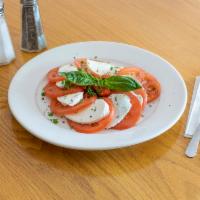 Fresh Mozzarella and Tomatoes Salad · 