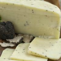 Caciotta Tartufo · Cow's and sheep's milk, with truffle Toscana 