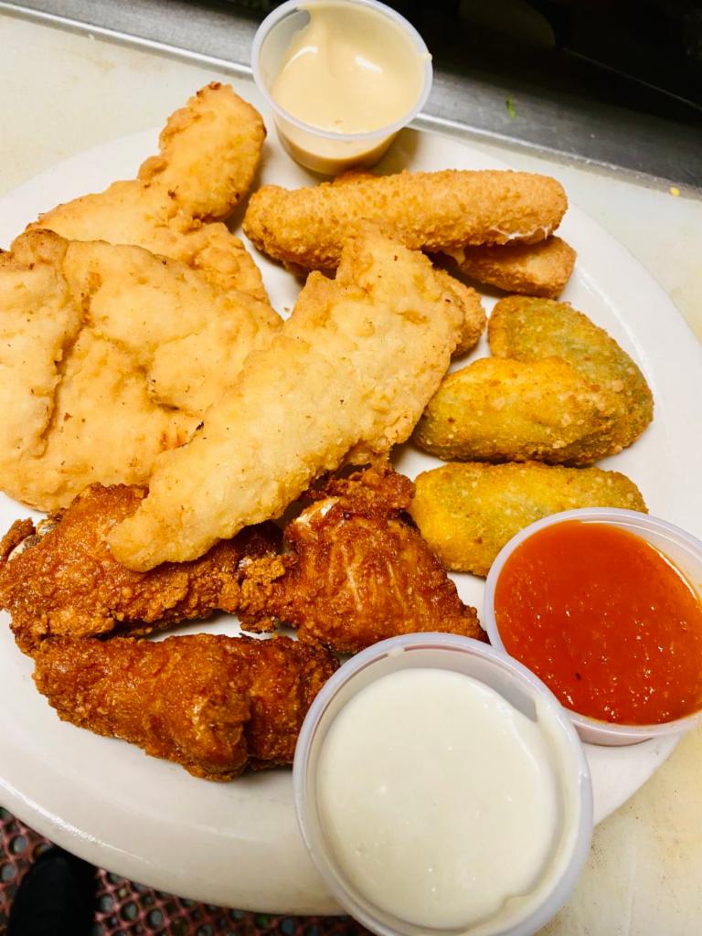 Tre Colore Sampler · 3 buffalo wings, 3 mozzarella sticks, 3 jalapeno poppers, and 3 chicken fingers.