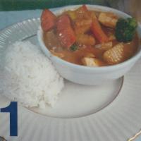 11. Mussaman Curry · Mussaman curry in coconut milk with potato, carrot, onion and peanut.