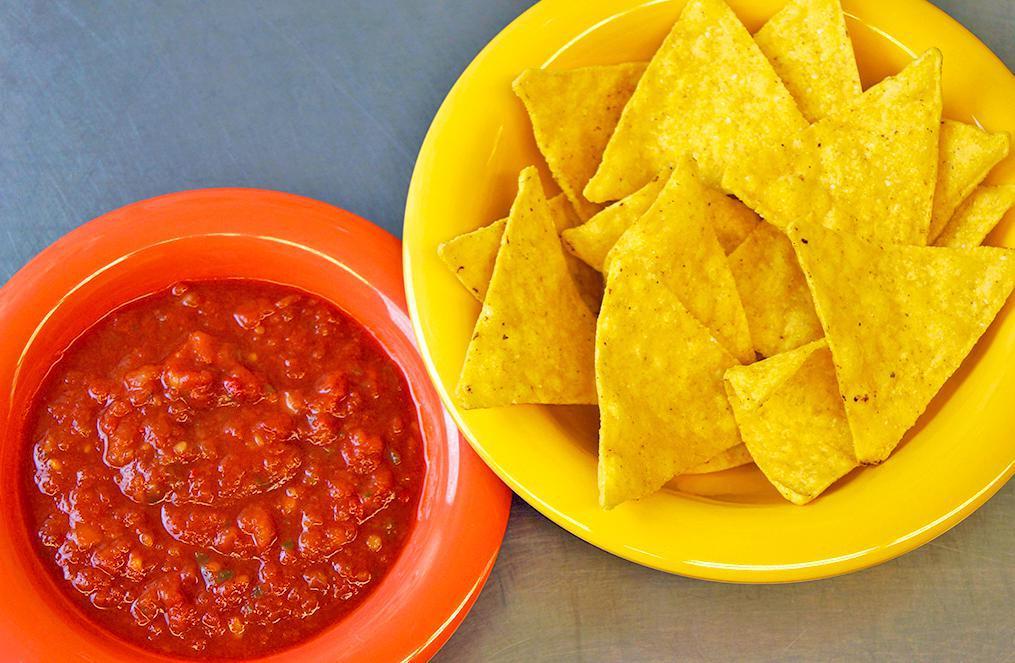 Side Chips and Salsa · 