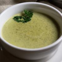 Crema de Brocolli · Broccoli cream soup.