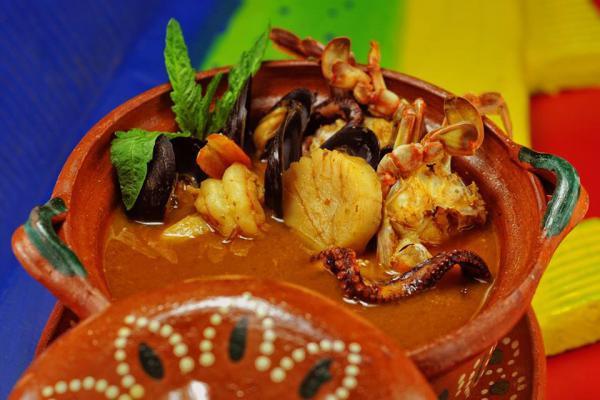 7 Mares Soup · Generous seafood soup made from fresh stock. Fish, crab meat, shrimp, scallops, octopus and calamari.