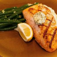 Fresh Catch · Fresh fish, served seared, blackened, or bronzed, lemon garlic butter. Choice of two sides. 