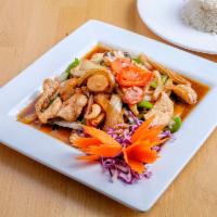 Cashew Nut · Stir-fried meat with cashew nut and mixed vegetables.