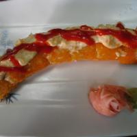Mexican roll · Inside salmon, cream cheese and avocado
Outside masago, yummy sauce and hot sauce