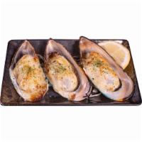 Baked Green Mussel · Mollusk. Cooked in an oven.