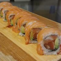 Salmon Lover Roll · In: Salmon, Avocado
Out: Salmon
Sauce: