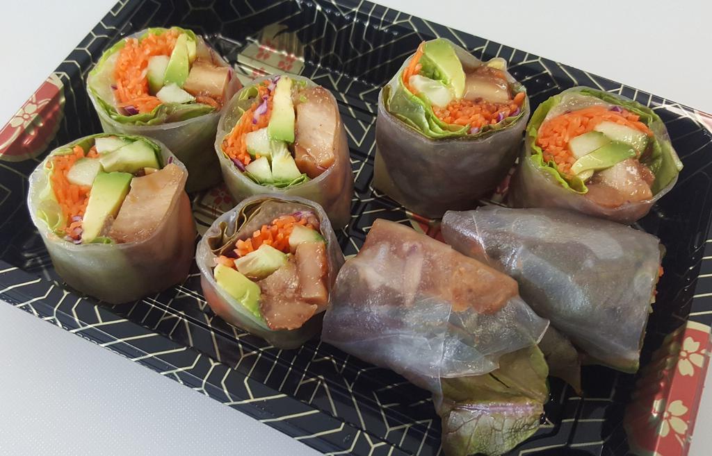 Teriyaki chicken Spring Roll · (fully cooked)
Rice paper, teriyaki chicken, avocado, carrot, cucumber, lettuce, red cabbage.