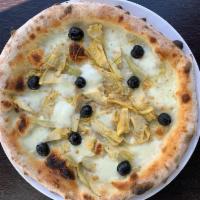 Artichoke pizza · Artichoke hearts, mozzarella, olives and truffle oil.