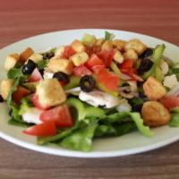 Green Salad · Romaine lettuce, green peppers, tomatoes, onions, mushrooms, black olives, croutons & ranch ...