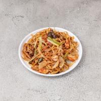 Lo mein · House noodles in the Chef’s special sauce