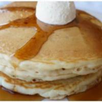 3 Buttermilk Pancakes · 