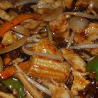 Garlic Plate · Baby corn, bamboo shoots, bell peppers, black mushrooms, carrots, bean sprouts and yellow on...