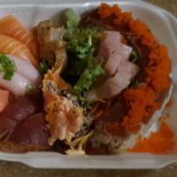 Sashimi Deluxe Combo · 18 pieces of sashimi.