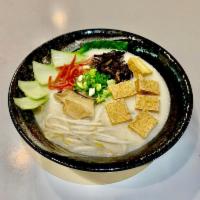 6.Vegan Ramen · Creamy Vegetable soup base, vegan noodles, tofu, bean sprouts, bok choy, green onions, ginge...