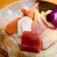 Chirashi Don · Chef’s  choice mix sashimi over sushi rice