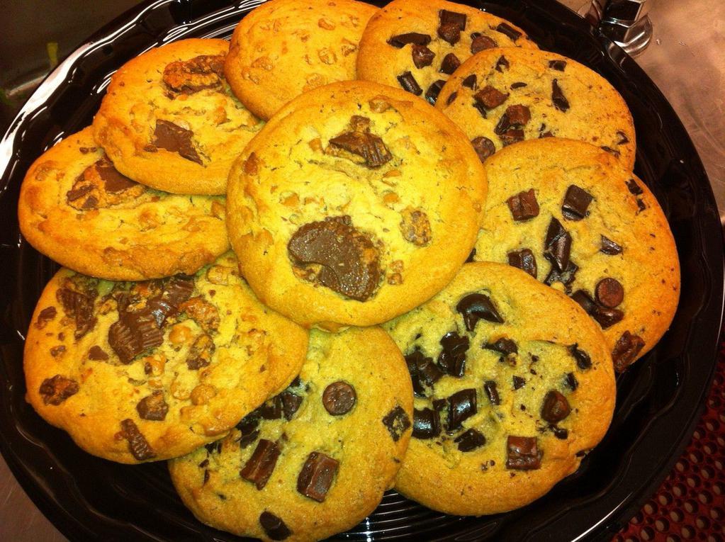 Chocolate Chip Cookie · (4oz) chocolate chunk cookie