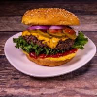Hippo Cheeseburger · 1/2 lb. Angus beef, mayo, lettuce, tomatoes, pickles, onions and American cheese.