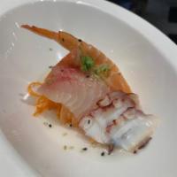 Sunomono · Assorted raw fish with vinegar sauce.