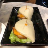Hiroshi Bun (Pork) · Steamed bun, chashu pork, lettuce, scallion and spicy mayo (2 pieces).