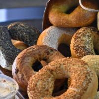 Baker's Half Dozen · Seven bagels of your choice plus an 8oz tub of cream cheese.
**Please specify if you would l...
