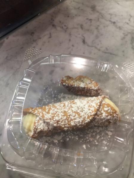 Cannolo · Fresh-filled.