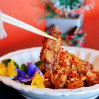 Bi Feng Tang Style Crispy Garlic Chicken Wings · 