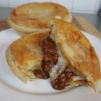 Mince Beef and Cheese Pie · While supplies last, Kiwi Kuisine will have the traditional Mince & Cheese Pie like the Kiwi...
