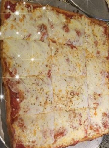 Neapolitan Pizza · 8 slices. Round pie with mozzarella cheese and tomato sauce.
