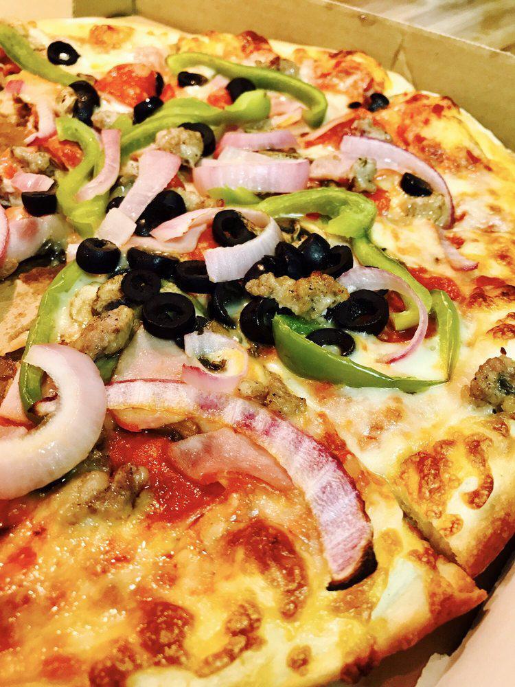 Homerun... Baby! Pizza · Pepperoni, Canadian bacon, Italian sausage, black olives, green peppers, fresh mushrooms, onions