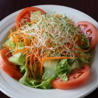 Dinner Salad · Romaine hearts, shredded carrots, alfalfa sprouts and tomatoes. 