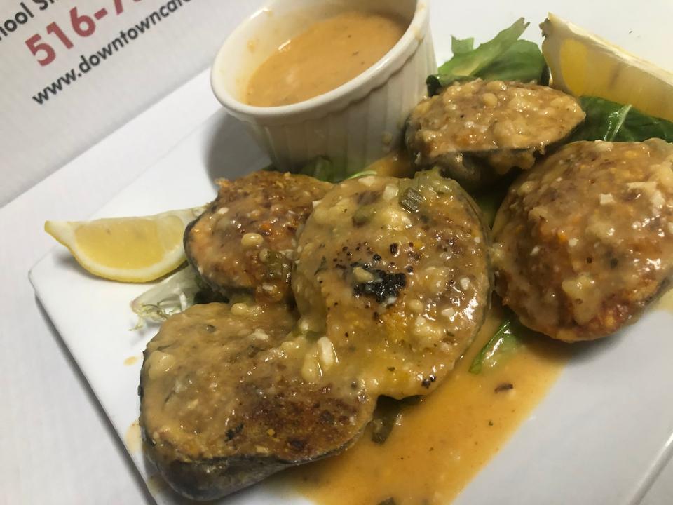 Baked Clams · 5 pieces.
