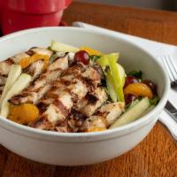 Napa Salad · Grilled fresh chicken breast, toasted pecans, bleu cheese, mandarin orange slices, apples an...