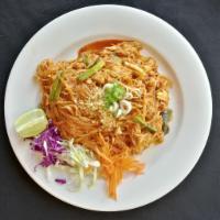 N1. Pad Thai · Thai noodle. Rice noodle with egg, bean sprout, scallion, peanut crust in tamarind sauce.